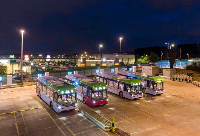 助力零碳出行 比亞迪純電動(dòng)巴士成為第26屆聯(lián)合國(guó)氣候大會(huì)官方接駁車(chē)