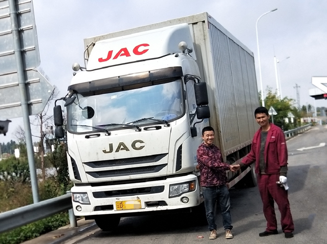 江淮卡友APP幫大忙 江淮輕卡緊急救援保障貨運無憂