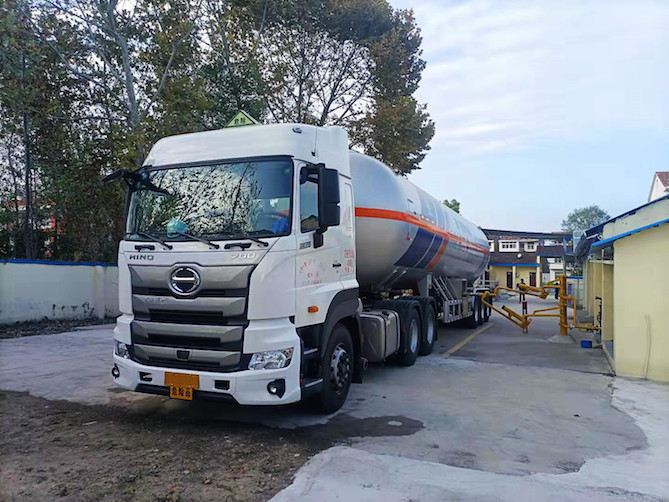 經濟又安全！高師傅：危化品運輸廣汽日野跑得 “最漂亮”！