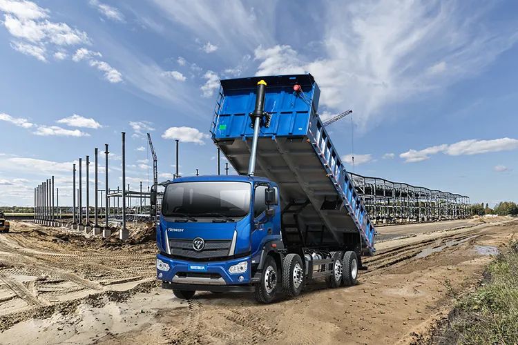 新一代鋼管、鋼筋運(yùn)輸神器——福田瑞沃輕量化8x2工程車