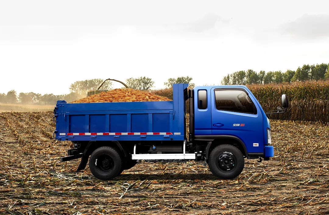 瑞沃金剛S1 PLUS 小黃牌工程車丨助力秋收，大顯身手