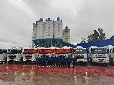 4年購車118輛！混凝土公司老板坦言“愛上”星馬