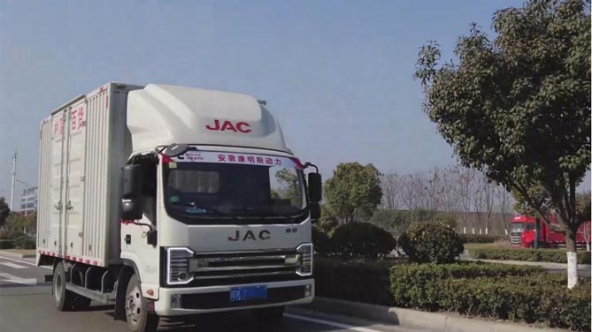 是老板、是卡友，也是網(wǎng)紅，他用江淮1卡帥鈴把商超生意越做越大