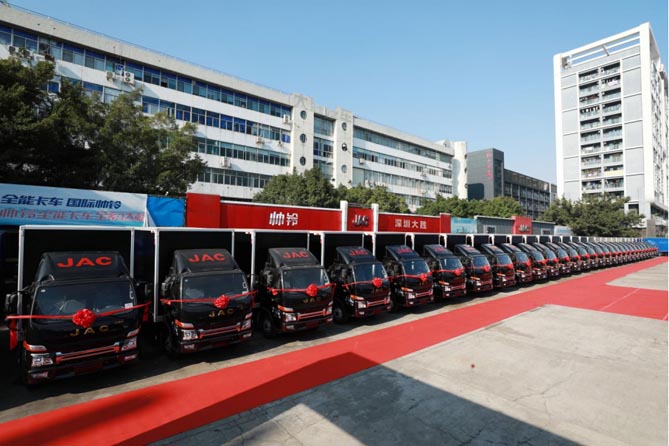 從城際到最后一公里 江淮1卡全程護航“雙十一”運輸高峰！ 