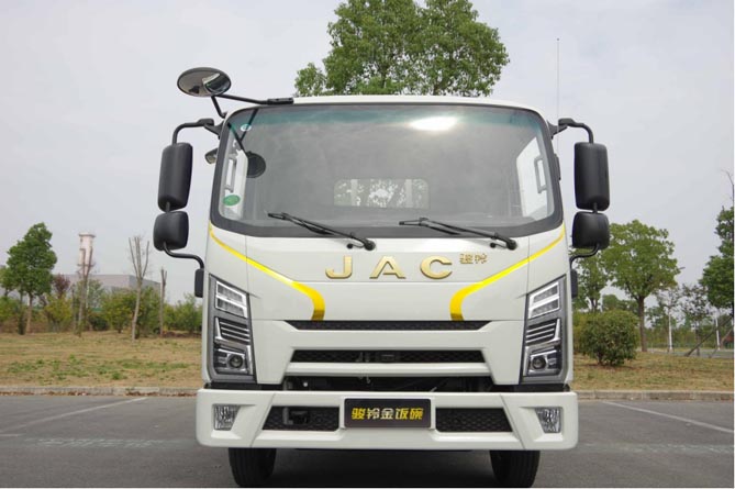 公司醫藥運輸，選擇江淮1卡駿鈴金飯碗，他看中了什么？