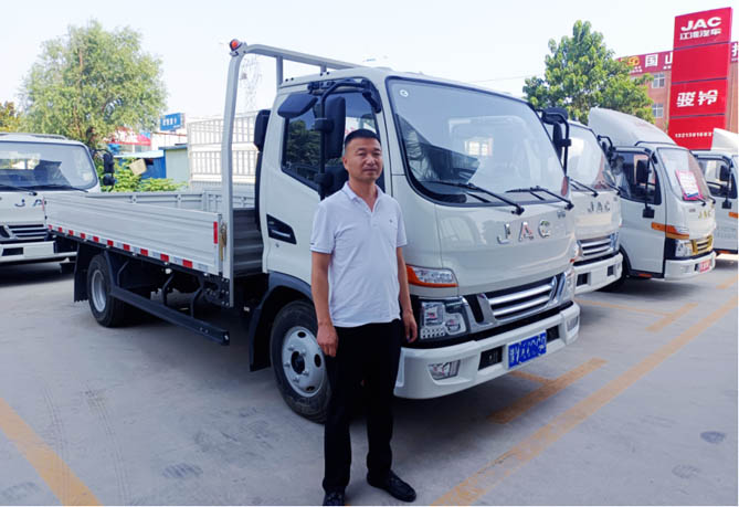 鄭州中牟辛老板：跑貨運平臺選江淮1卡駿鈴V5，生意絕對紅紅火火