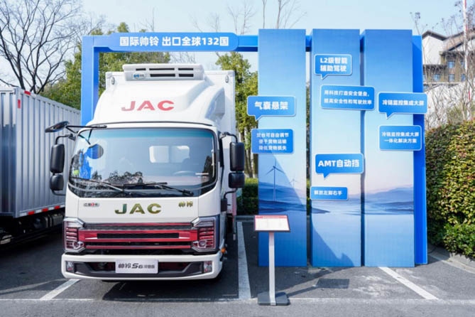 江淮1卡冷鏈1號(hào)帥鈴S6冰博士：四大創(chuàng)富秘訣護(hù)航，冷鏈卡友的“夢(mèng)中情車”