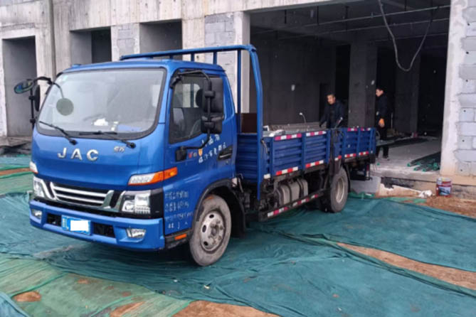 拉重貨也能爬大坡，江淮1卡駿鈴V6助力臨汾王先生發家致富