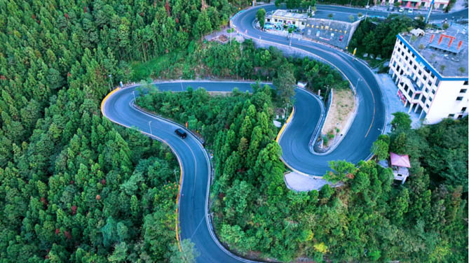 征戰貴州72道拐，宇通天駿邀您共鑒無憂品質