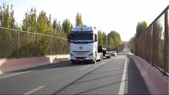 科技與豪華并驅 延安S700讓新疆到內地的運輸之路提質增效