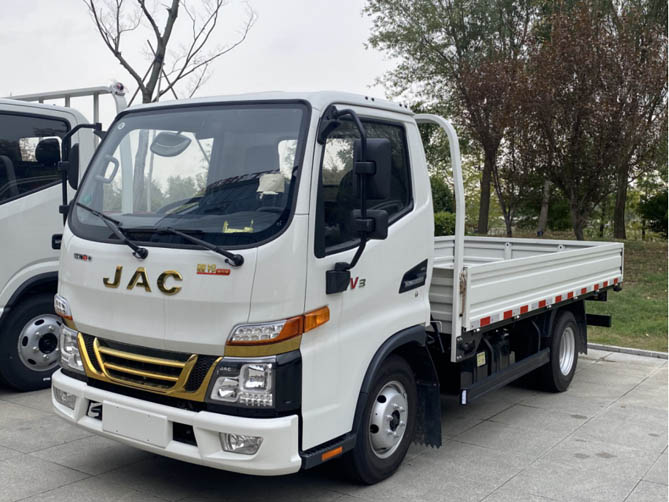 花牛蘋果“老炮兒”王老板，攜手江淮1卡駿鈴映紅致富路