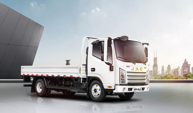 小卡屆“扛把子”，駿鈴A3好看又招財